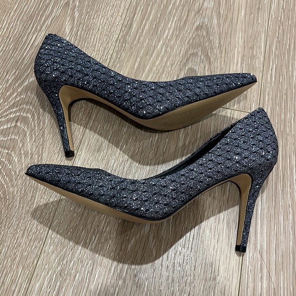 Jessica Simpson Sparkly Grey Lace 3” High Heels - size 7 - Picture 3 of 7